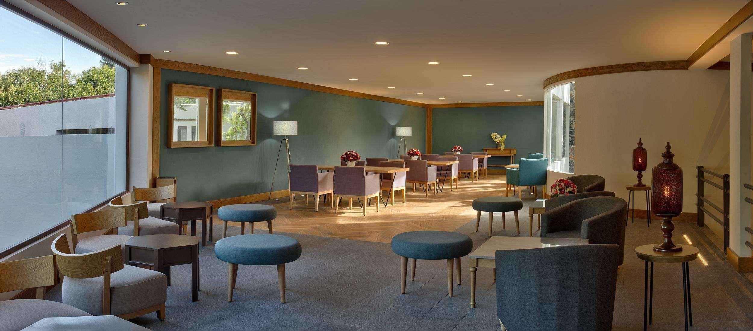 Hacienda Jurica By Brisas Hotel Queretaro Bagian luar foto The lounge at the airport